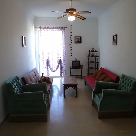 Tarasi 4 Apartment *