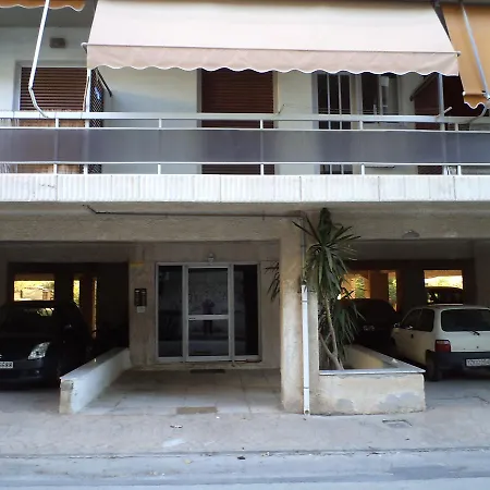 Apartment Tarasi 4